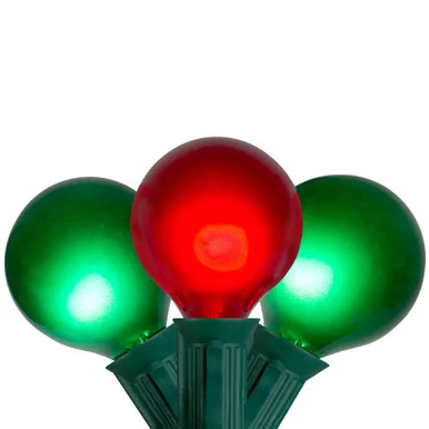 15-Count Red and Green G50 Globe Christmas Light Set, 13.5 ft Green Wire