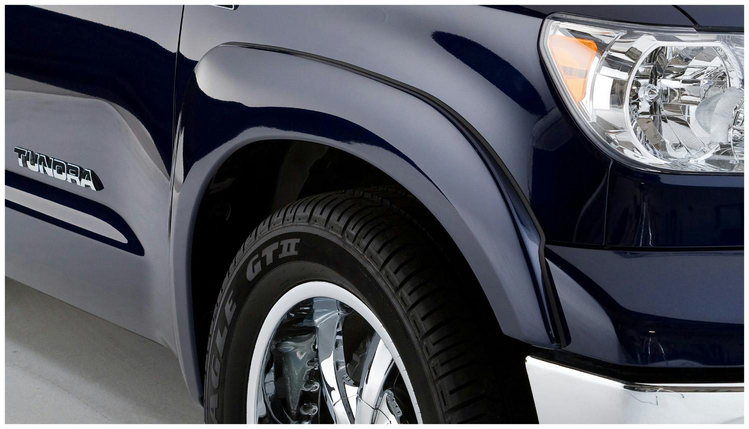 Bushwacker 30019-02 Fender Flares OE-Style 2Pc Front