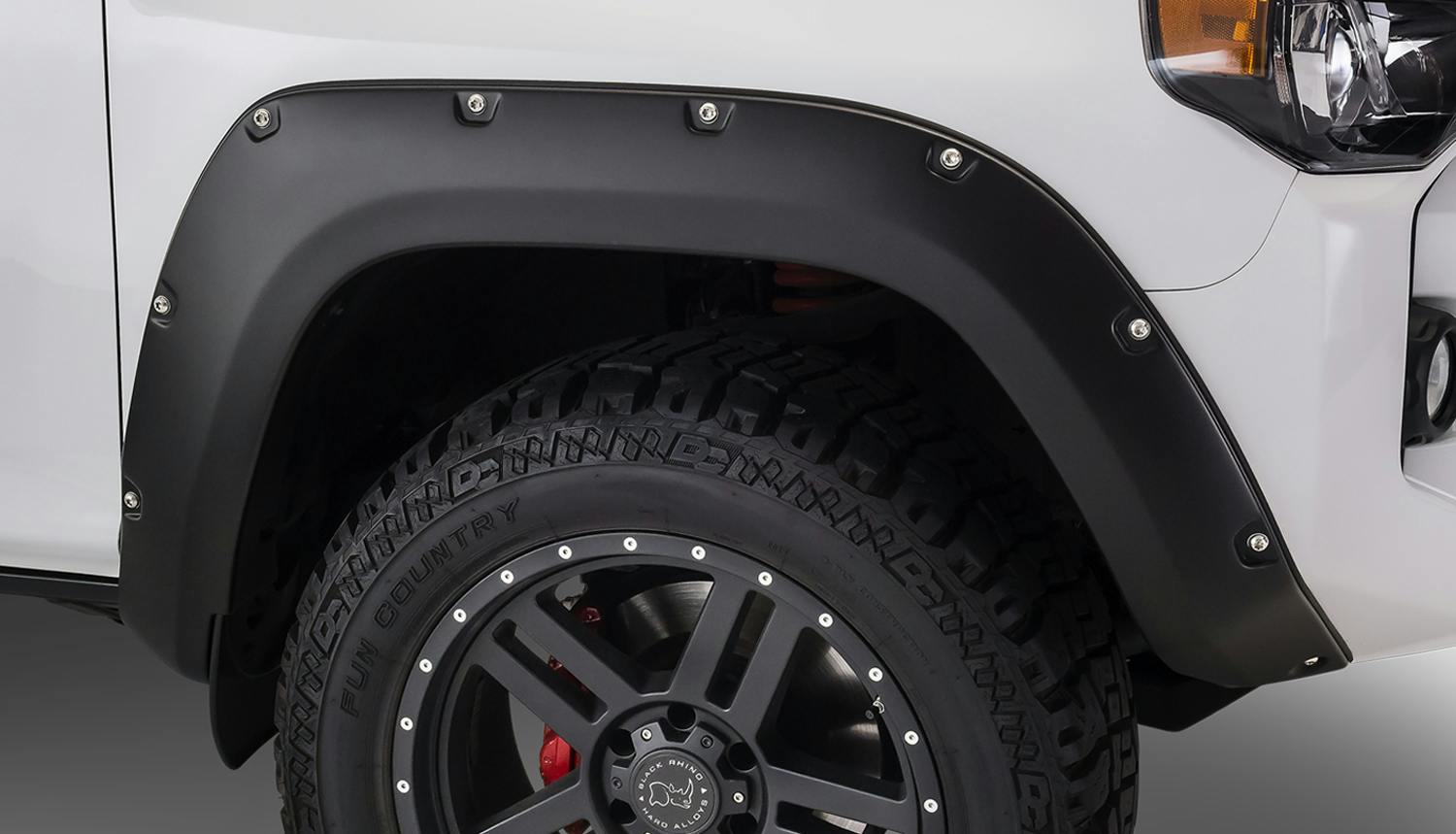 Bushwacker 30045-02 Fender Flares Pocket Style 2Pc Front