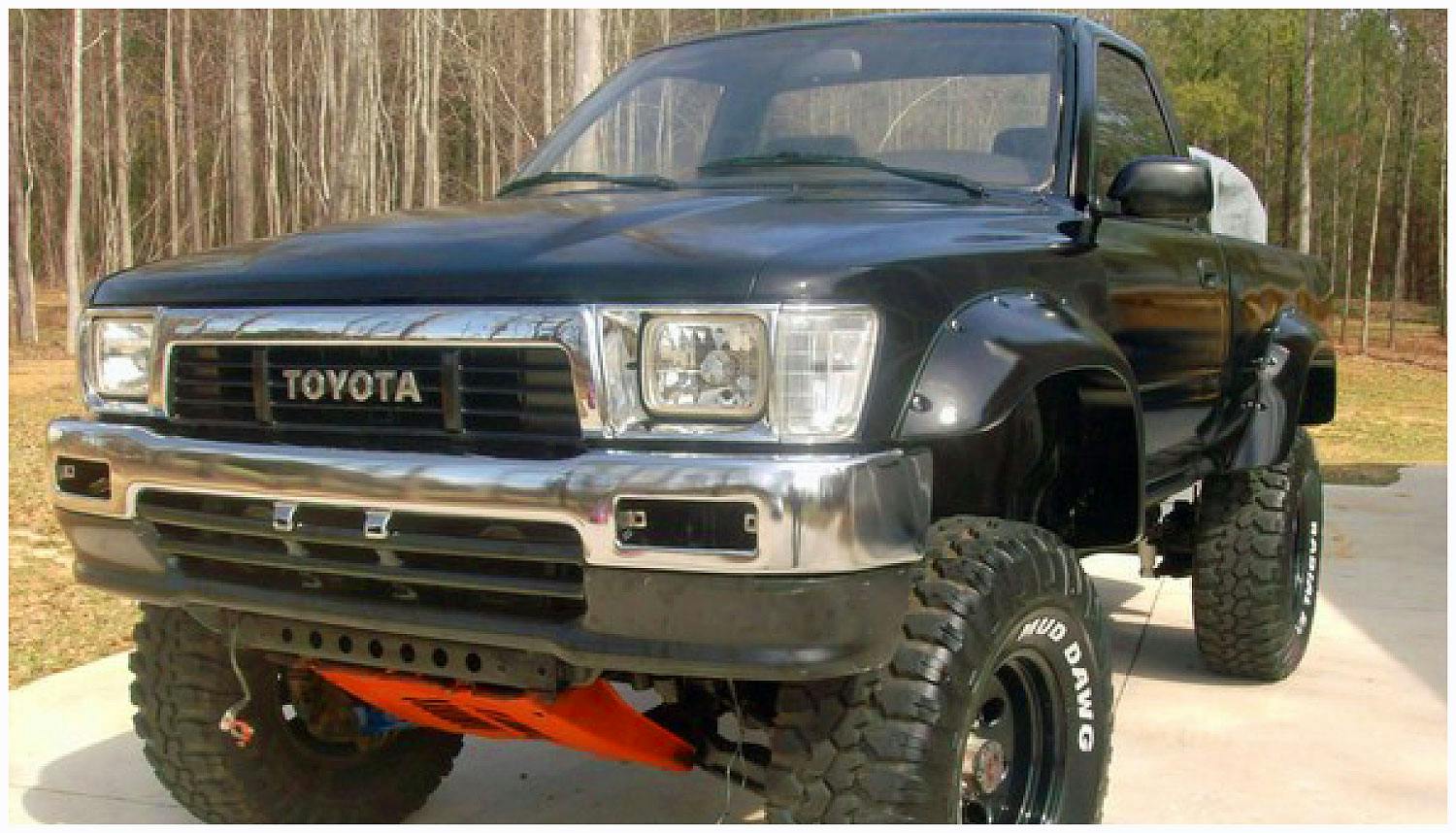 Bushwacker 31019-11 Fender Flares Cutout Style 2Pc Front