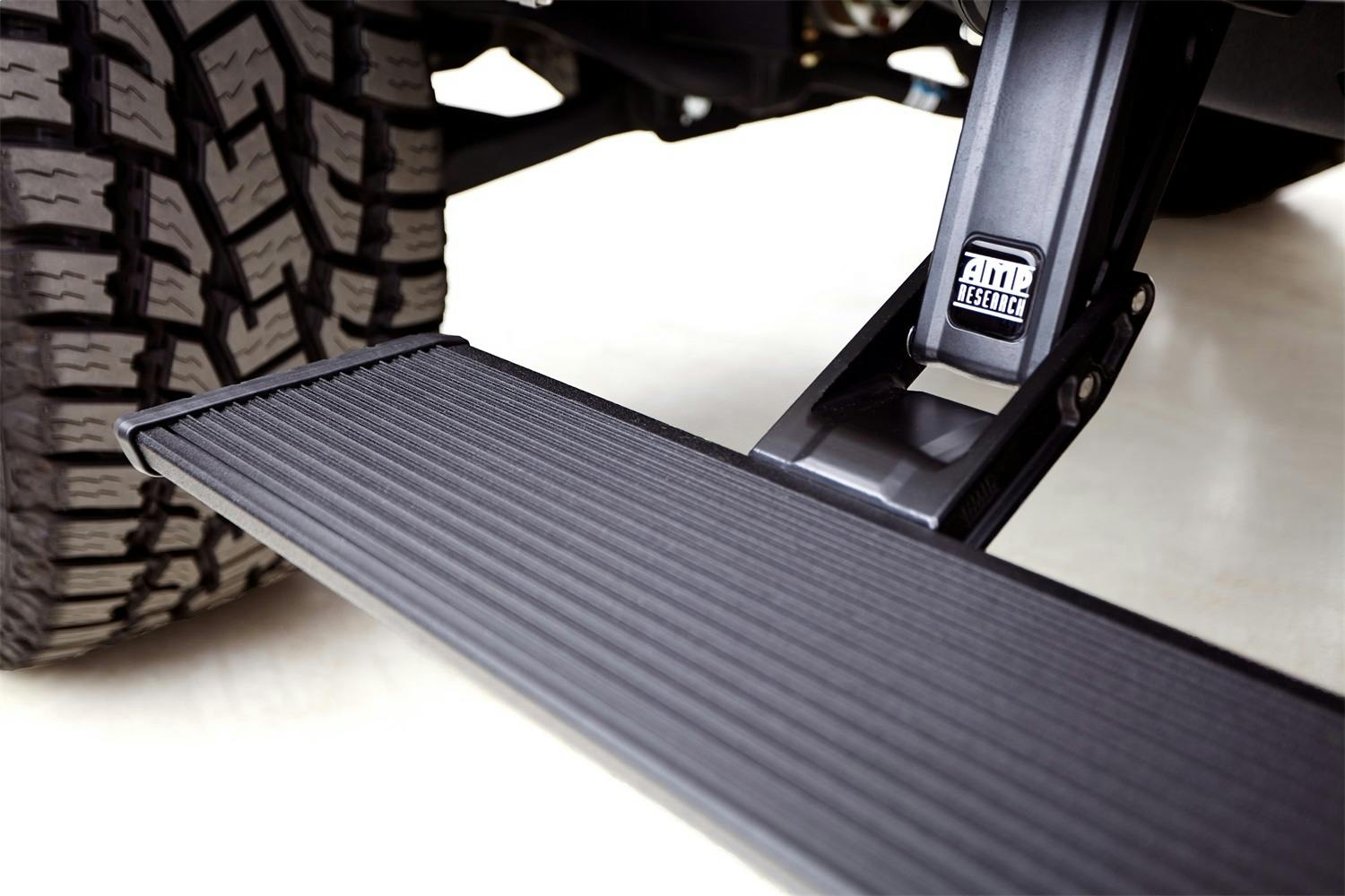 AMP Research 78240-01A PowerStep Xtreme Plug-N-Play Black