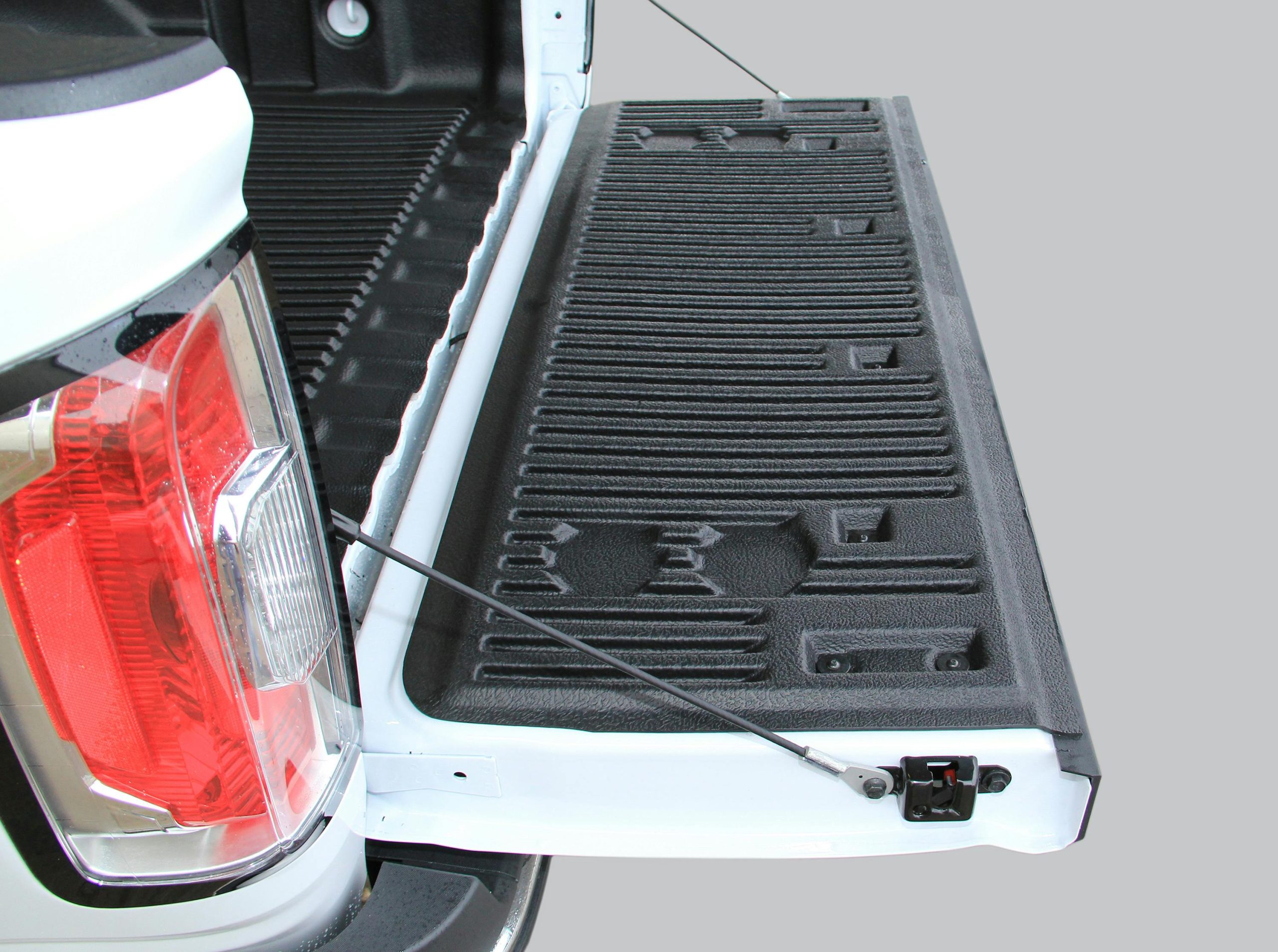 Rugged Liner CC15TG Tailgate Piece