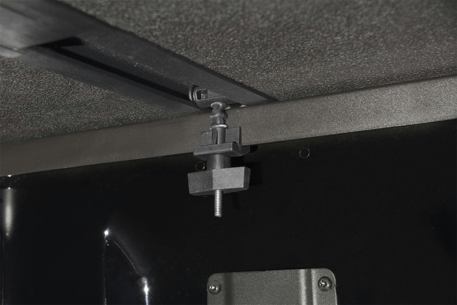 Extang 84703 Solid Fold 2.0 Toolbox - 21-26 F150 6'7"