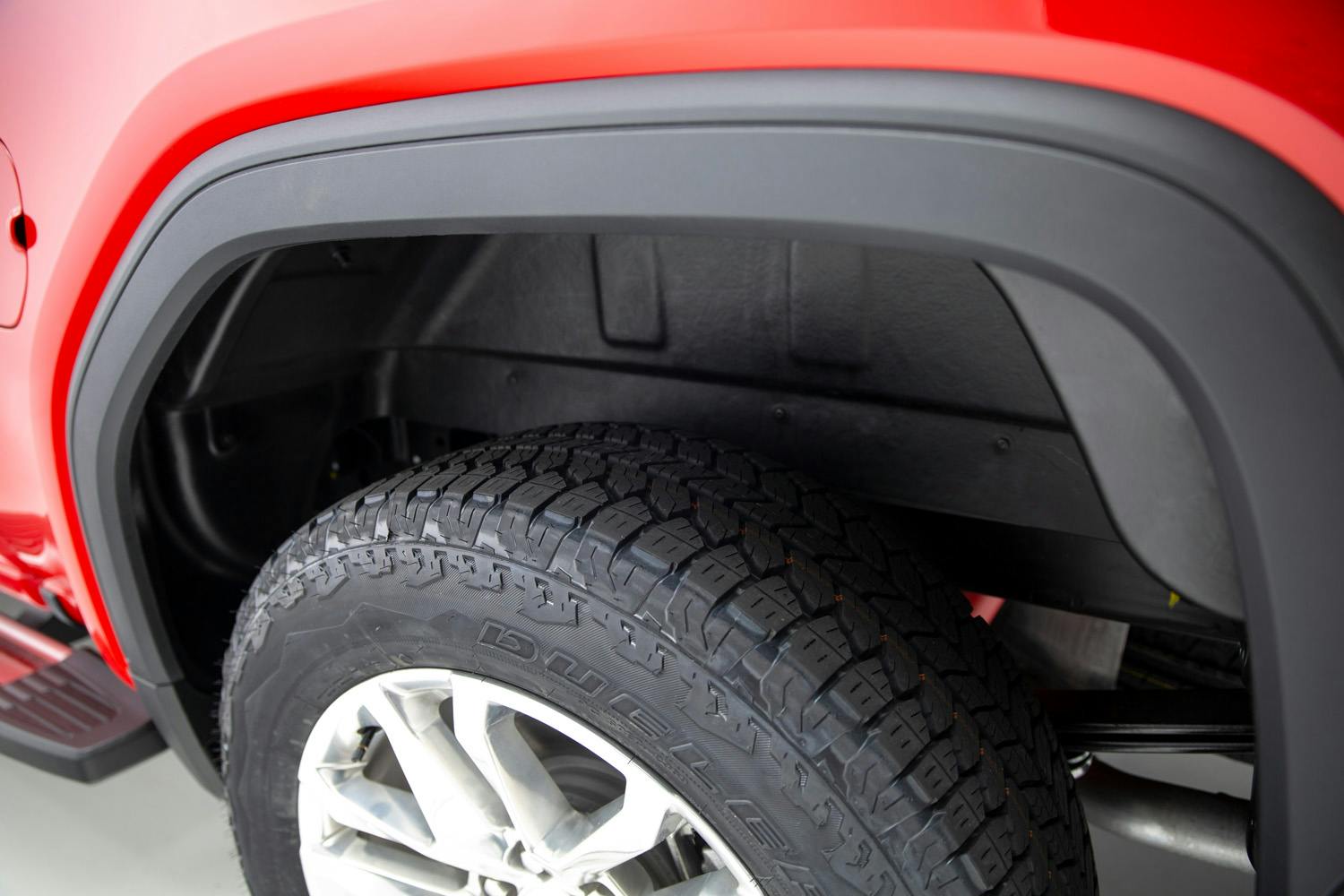 Rugged Liner WWGMC19 Wheel Well Inner Liner 19 (New Body Style)-26 Sierra 1500 w/out 5th Wheel