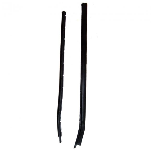 Dennis Carpenter Quarter Glass To Door seal - 1967-70 Ford Thunderbird, 1969-72 Lincoln Mark D0LY-65214A14-PR