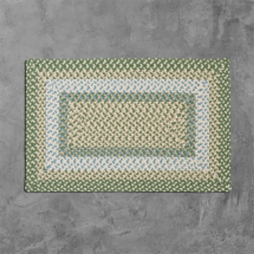 1.1′ x 1.4′ Lily Green and White Braided Area Throw Rug Sample