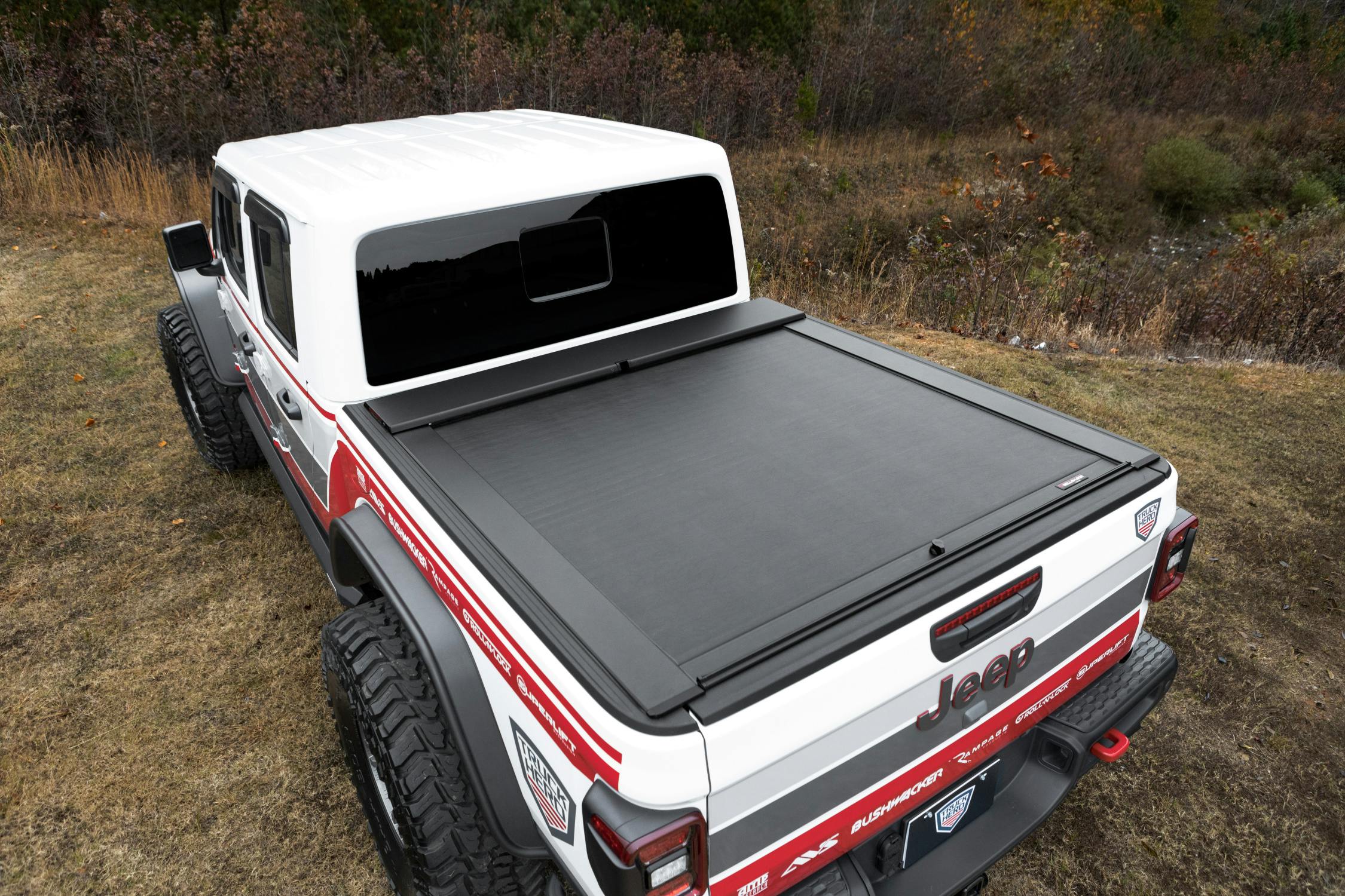 Roll-N-Lock LG496M M-Series - 20-25 Gladiator without Trail Rail System, 5'