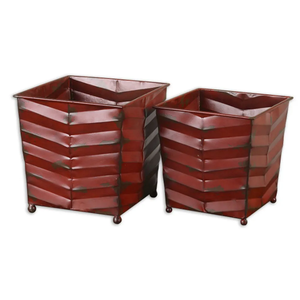 Set of 2 Distressed Burgundy Red & Brown Hammered Metal Flower Planters 9″